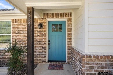 Welcome to this well-maintained 3 bedroom, 2 bath home located - photo 5