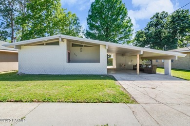 Vermilion River - Lafayette Parrish Home For Sale in Lafayette Louisiana