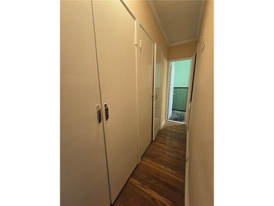 This one-bedroom Midwood coop apartment located in an elevator - photo 8
