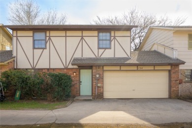 Lake Townhome/Townhouse For Sale in Oklahoma City, Oklahoma