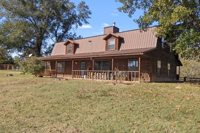 (private lake, pond, creek) Home For Sale in Palestine Texas