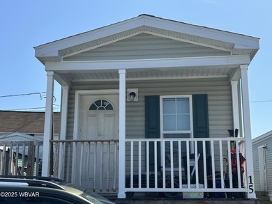 One owner move-in ready 2021 Eagle River Chesapeake 2 bedroom 1 - photo 2