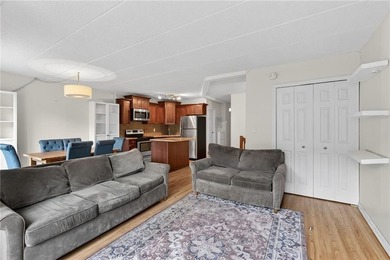 Perfectly positioned on coveted Shore Road, this exceptional - photo 4
