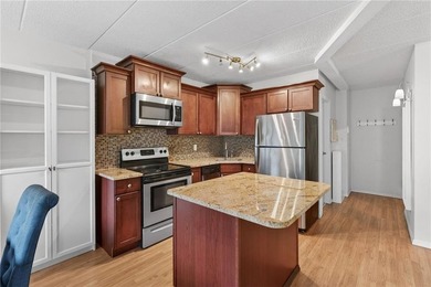 Perfectly positioned on coveted Shore Road, this exceptional - photo 8