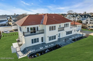 THIS HOME CAN ACCOMMODATE A POOL! This first-time-offered custom - photo 3