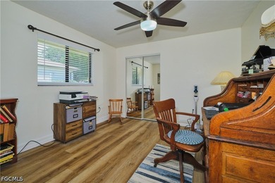 Welcome to this absolutely beautiful 4 bedroom, 3 1/2 bathroom - photo 20