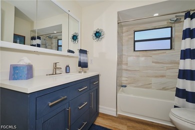 Welcome to this absolutely beautiful 4 bedroom, 3 1/2 bathroom - photo 21