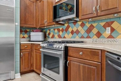 Coveted Yellowstone, Del Webb Estate model located in Sun City - photo 22