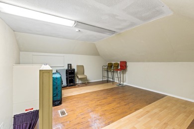 Very nice standalone commercial building near downtown Medford