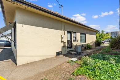 Very nice standalone commercial building near downtown Medford