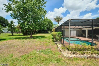 Welcome to this absolutely beautiful 4 bedroom, 3 1/2 bathroom - photo 35