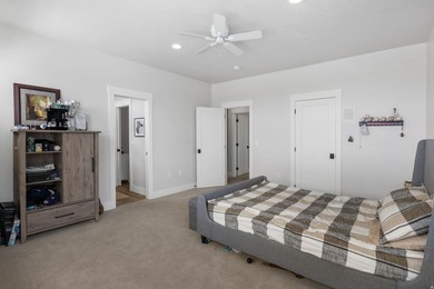Nestled in the prestigious gated community of Cedar Hills, 9558 - photo 48
