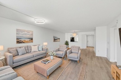 (private lake, pond, coastal) Condo Active Under Contract in Boynton Beach Florida