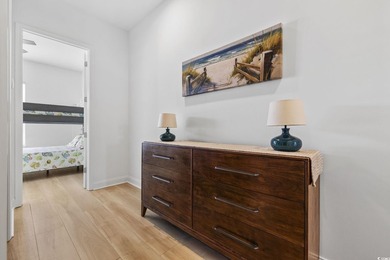 Beautiful townhome with GARAGE in the heart of Market Common - photo 20