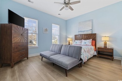 Beautiful townhome with GARAGE in the heart of Market Common - photo 22