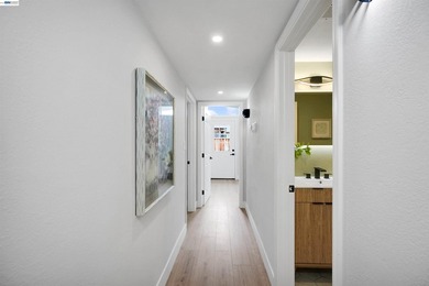278430 Miami Ave is a Mid Century Modern masterpiece originally - photo 24