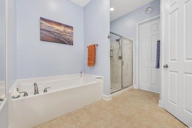 Beautiful townhome with GARAGE in the heart of Market Common - photo 26