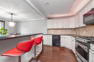 3-Level Townhouse at Water's Edge - Space, Lifestyle - photo 6