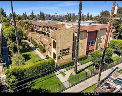 PRICED TO SELL! Charming 3 bedroom 2 bath condo home with - photo 1