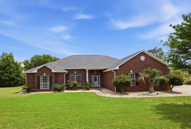 Price improvement..$10k off price..Located in the gated golf - photo 2