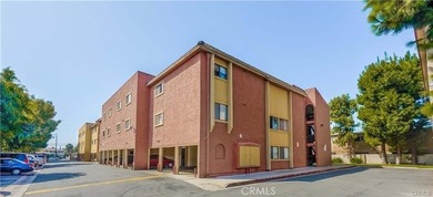 PRICED TO SELL! Charming 3 bedroom 2 bath condo home with - photo 2