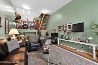 DONT MISS OUT ON THIS MOVE RIGHT IN 2 B/R TOWNHOME, KIT & D/R - photo 5