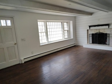 This three bedroom, two full baths home located in a cul de sac - photo 6