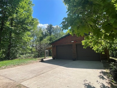 Experience Northwoods lake living at its finest in this - photo 7