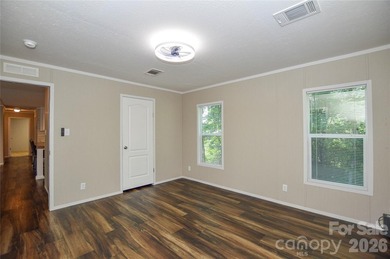 Welcome to your private retreat! Built in 2021, this 3-bedroom - photo 9
