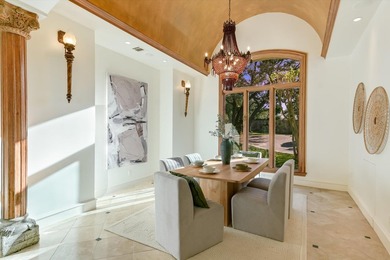 A newly rennovated sanctuary w/iconic views spanning across 3.04 - photo 9