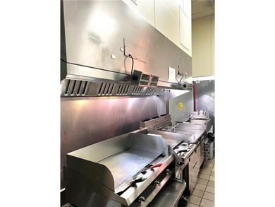 Exceptional Opportunity: Profitable Turnkey Corner Fast Food - photo 10