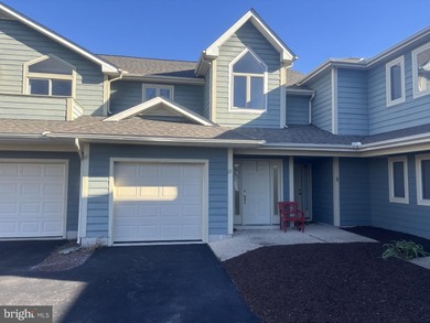 (private lake, pond, coastal) Condo For Sale in Lewes Delaware