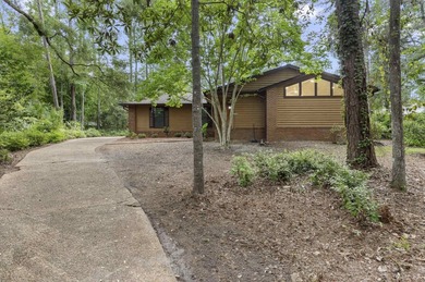 Welcome to 405 Nottingham Court, a hidden gem in the serene - photo 3