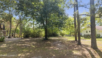 This waterfront on serene Bayou Castelle has a perfect set up - photo 15