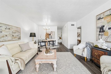Welcome to easy, low-maintenance living in this beautifully - photo 6