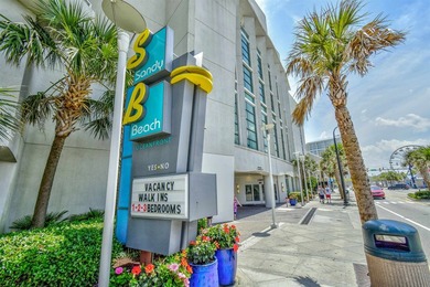 Oceanfront luxury living at it's finest. Enjoy spectacular views - photo 3
