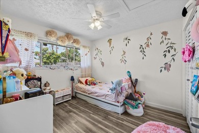 NO HOA! Move right into this beautifully updated 3-bedroom - photo 24