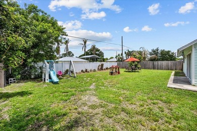 NO HOA! Move right into this beautifully updated 3-bedroom - photo 30