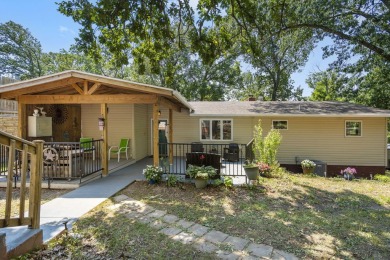 Lake Home Sale Pending in Kimberling City, Missouri