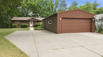 Enjoy lake living on Prairie Lake, part of the Chetek Chain of - photo 8
