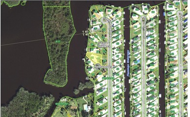 Parcel with TWO WATERFRONT ADJACENT LOTS (#22 and 23) located on - photo 3