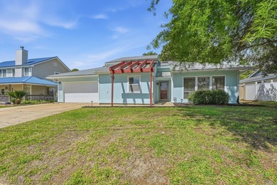 Well-maintained ranch-style home located in the heart of Destin - photo 3