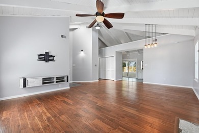 Well-maintained ranch-style home located in the heart of Destin - photo 9