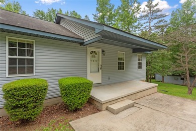 3 bedroom, 2 bath ranch home in Cherokee Bay, a Lake Hartwell - photo 1