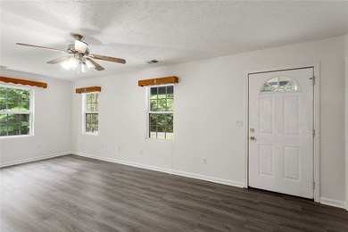 3 bedroom, 2 bath ranch home in Cherokee Bay, a Lake Hartwell - photo 4