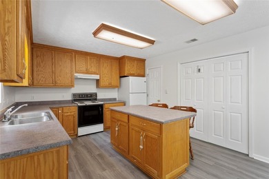 3 bedroom, 2 bath ranch home in Cherokee Bay, a Lake Hartwell - photo 9