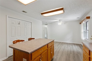 3 bedroom, 2 bath ranch home in Cherokee Bay, a Lake Hartwell - photo 10