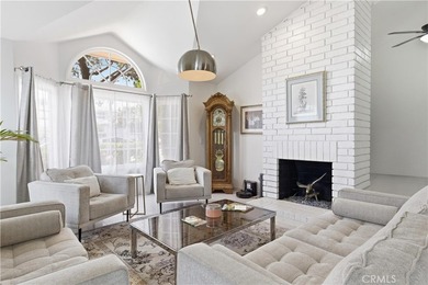Some homes get there all at once. This one got there the right - photo 5