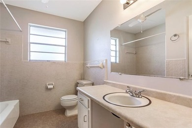 Well maintained home in the heart of Slidell. This 3 bedroom 2 - photo 12