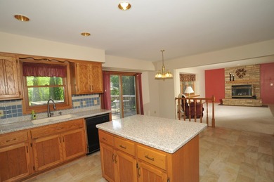 Well-maintained 4-bedroom, 2.5-bath Colonial featuring a - photo 12